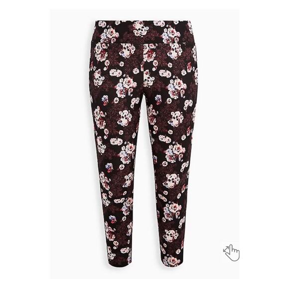 Torrid Black&Pink Floral Skull Luxe Ponte Pixie Pants Sz.3 NWT - Picture 4 of 9